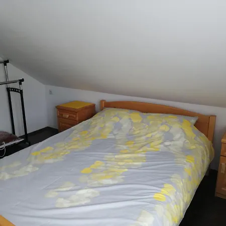 Holiday home Vikendica Lep Pogled Rtanj