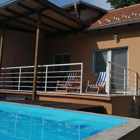 Holiday home Vikendica Lep Pogled Rtanj