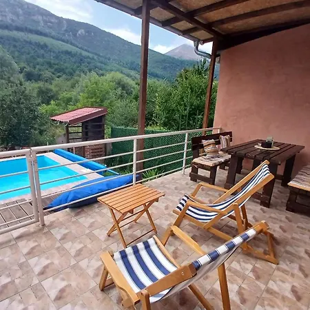 Vikendica Lep Pogled Holiday home *